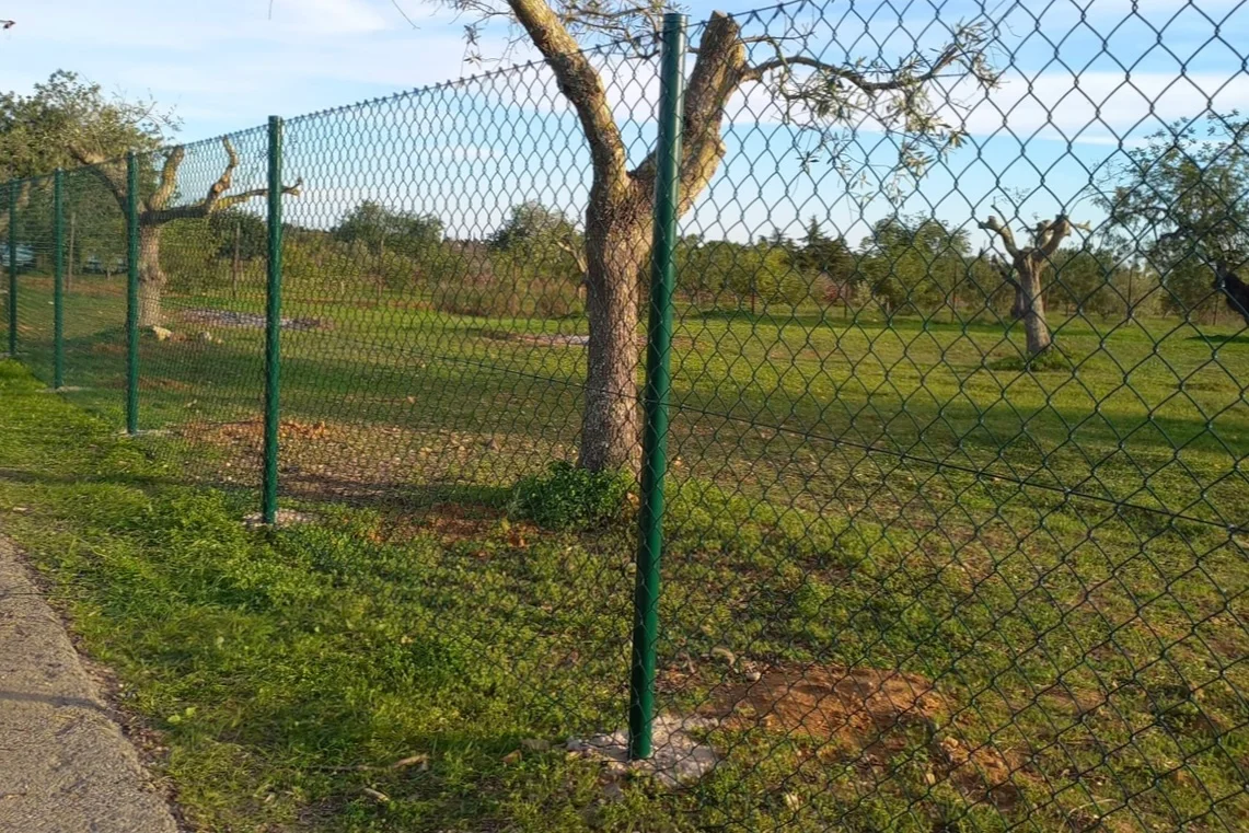 Instalação de Vedação em Rede Elástica — Faro, Algarve